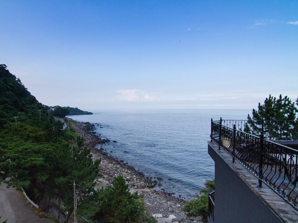 Isana Resort Ito  Exterior photo